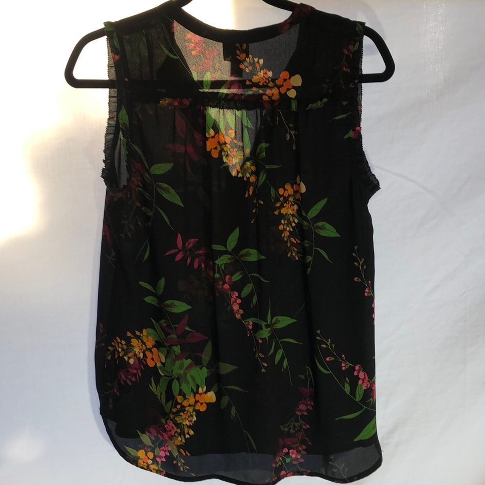 Like New Floral Sleeveless Black V-Neck Top, Women’s Size Small - Picture 3 of 7